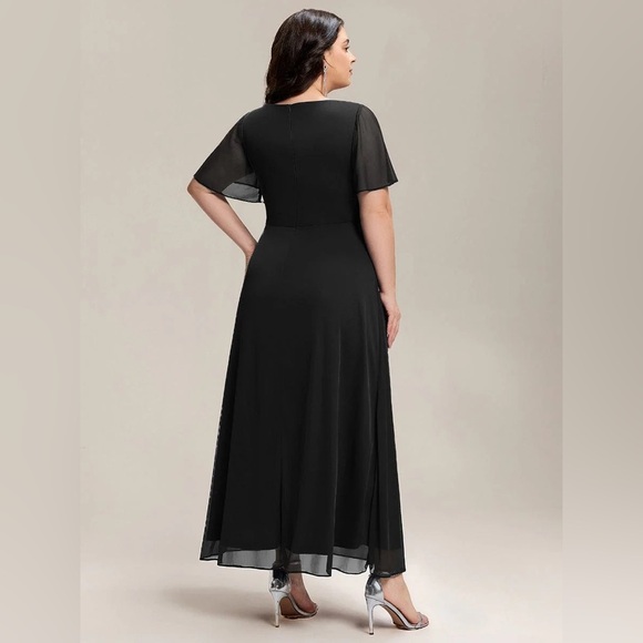 🆕Plus Size Rhinestone Embellished Chiffon Ruffle Sleeve Dress - Picture 2 of 2